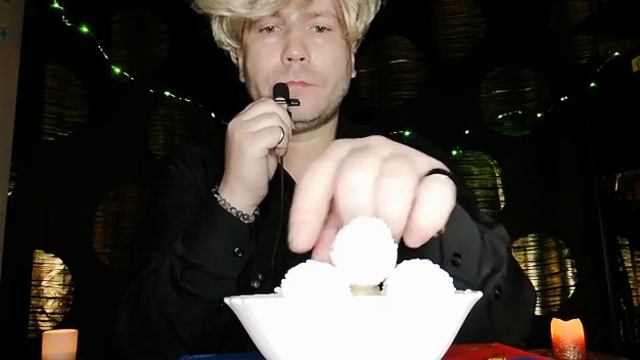 Raffaello с ароматом розы. Eating ASMR (на ночь)? смотреть онлайн