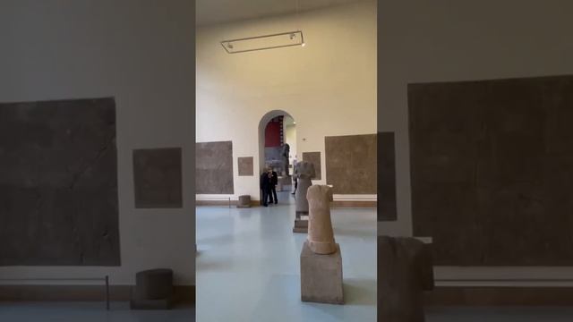 Pergamon museum in Berlin (Babylon gates) смотреть онлайн