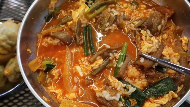 ПРОБУЕМ КОРЕЙСКИЙ СУП С МАНДУ/ ЮККЕДЖАН С МАНДУ/ ЖАРЕННЫЕ МАНДУ/ НИКОЛАЙ ПО-КОРЕЙСКИ смотреть онлайн