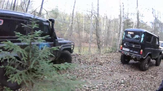 УАЗ в грязи бездорожье Land Rover Defender бездорожье Suzuki Samurai Нива 4х4 офрод offroad смотреть онлайн