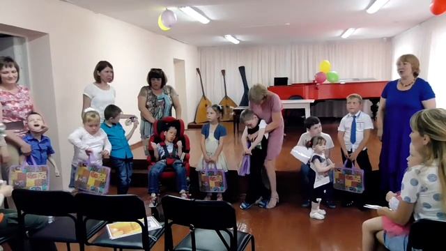 Стихи Веры Рычихиной читают дети ("Луч") 25.08.2017 ( 5 ч.) смотреть онлайн