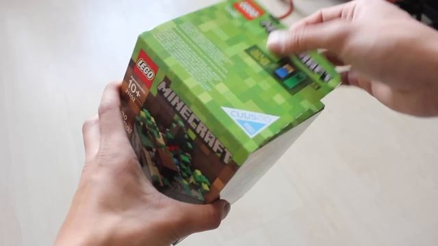 Lego Minecraft Micro World (21102) 1: Unboxing