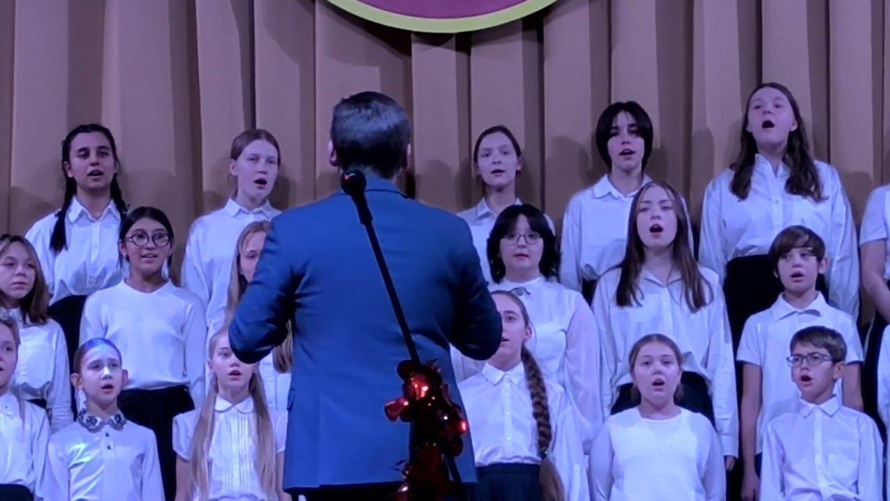 "Ах вы, сени, мои сени", Чичков, Пляцковский-"Ромашковая Русь". Хор старших классов Нахабинской ДШИ смотреть онлайн