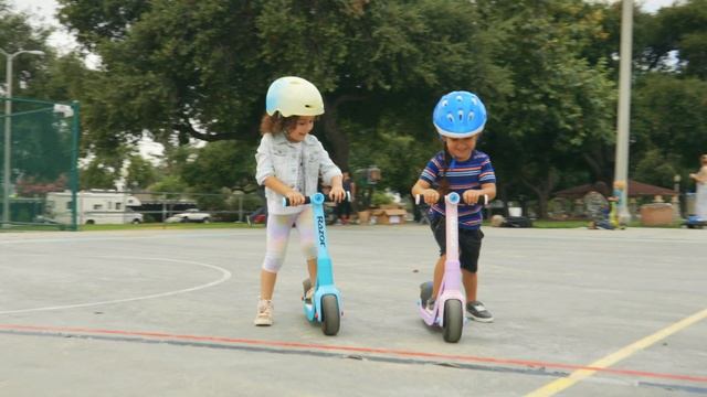 Razor Wild Ones Toddler Scooter Ride Video with Features смотреть онлайн