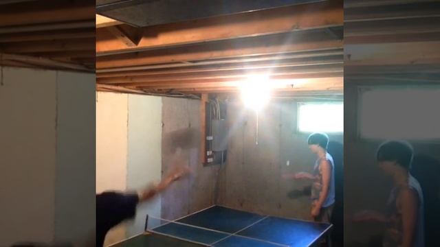 Kid getting hit in the head with a Ping pong paddle смотреть онлайн