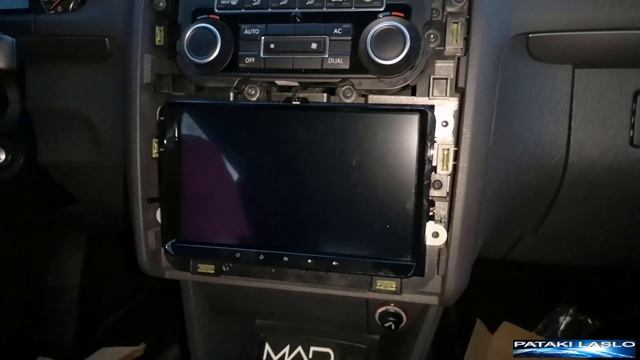 Volkswagen Android Multimedia replacement - removal Passat, Skoda, Seat Touran by Laslo Pataki смотреть онлайн