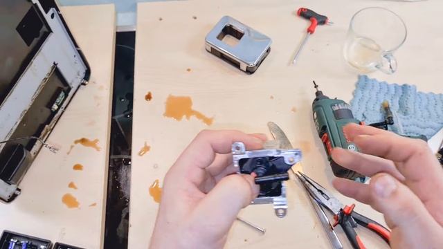 Saeco Exprelia Fehler Kaffeeauslauf Verstopft Kaffee läuft im inneren der Tür runter. Rapieren смотреть онлайн