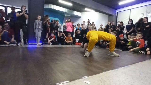 КАМИ vs КАЛИНА | ТОП 8 B-girls до 18 лет | "Street-king battle" г. Оренбург смотреть онлайн