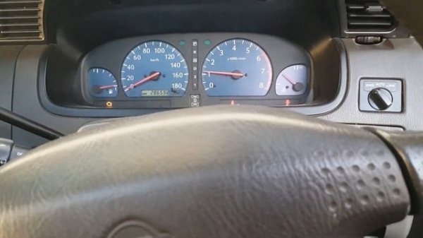 Nissan Elgrand E50 3.3 4x4 Walk Around Video