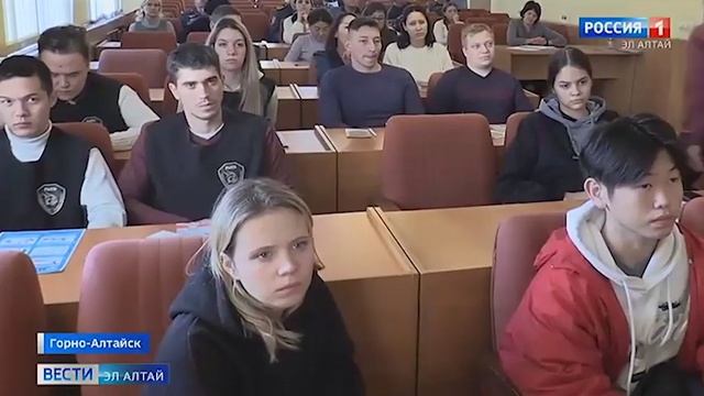 Сотрудники МЧС России провели занятие в учебно-консультационном пункте г. Горно-Алтайска. смотреть онлайн
