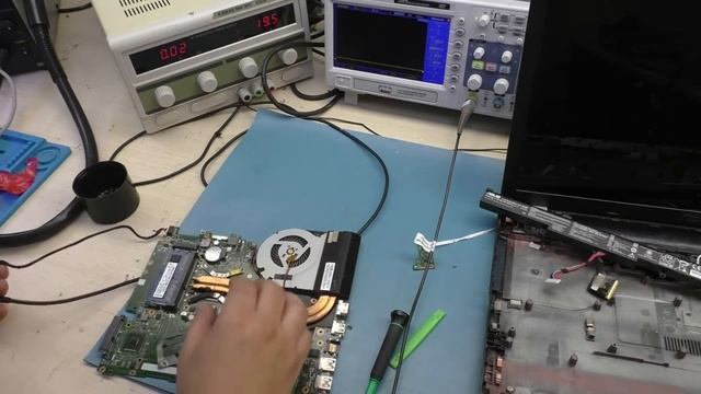 Ноутбук с Авито или кот в мешке, как купить и сразу выкинуть Asus x750J Акция от пипидастров с Авит смотреть онлайн