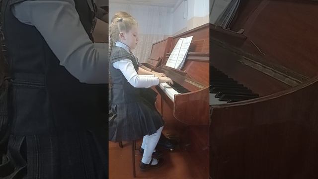 ансамбль Тютрина Альбина 8 лет Мелодия осени Н Торопова смотреть онлайн