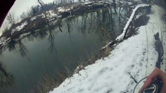 Зимний спиннинг на реке Иловля, или как уйти от нуля! смотреть онлайн