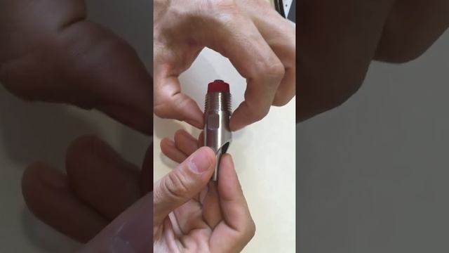 Ниппельная поилка для свиней и поросят видео обзор смотреть онлайн