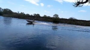 Маленькая лодка с водометом KJet 134 (29.4 км/час)