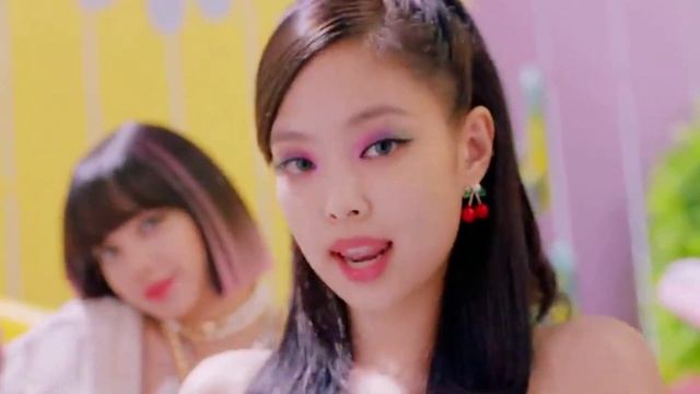 BLACKPINK - 'Ice Cream (with Selena Gomez, Ariana Grande & Nicki Minaj)' M/V смотреть онлайн