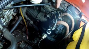 Почему не прокачиваются тормоза? Идёт воздух из трубок. Меняю главный тормозной на Таврии.