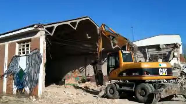 DEMOLICIÓN. 40 NAVES Cº DEL VADO