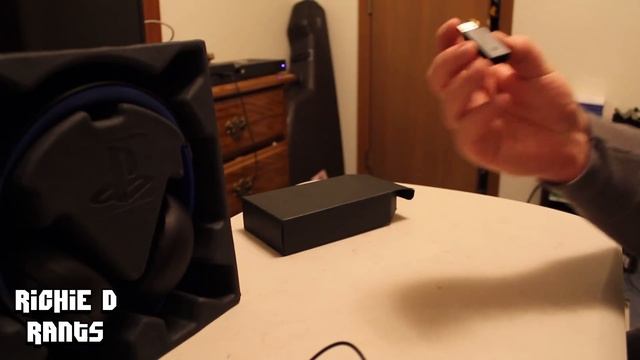 PlayStation Gold Wireless Stereo Headset Unboxing / First Impressions смотреть онлайн