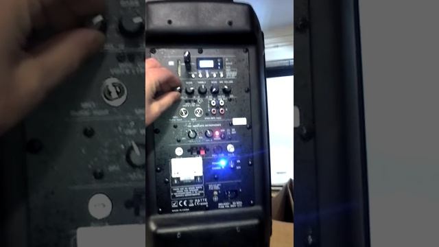 Portable PA QR12PA 12 PORTABLE PA SYSTEM PLAYS USB/SD смотреть онлайн