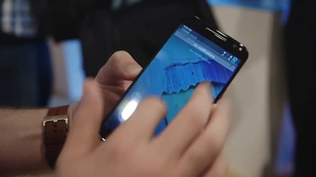 Hands-on with the new Moto X Style смотреть онлайн