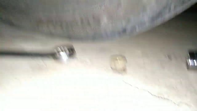 Замена стоек стабилизатора (косточек), на калине-2 смотреть онлайн