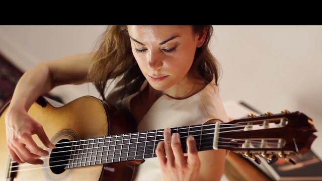 Ana Vidovic plays the Fugue BWV 1001 by J. S. Bach | Siccas Guitars смотреть онлайн