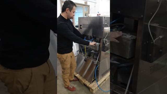 Замена матрицы вакуум/газ на большом запайщике (промышленном) смотреть онлайн