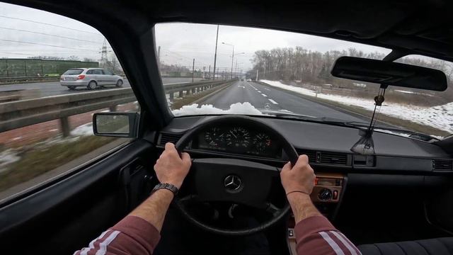 1986 Mercedes W124 |2.3 132 HP| POV Test Drive смотреть онлайн