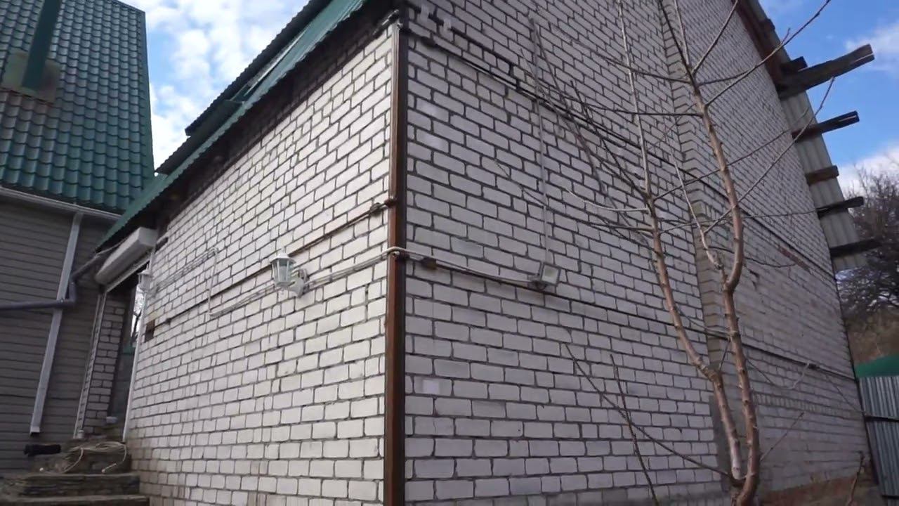 Стяжка домов Воронеж. Стяжка помещения. Обзор стяжки двухэтажного дома после года эксплуатации. смотреть онлайн