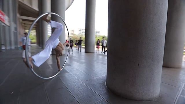 The REAL Lord of the Ring - Mesmerizing Street Performer! Taiwan 台灣 非常了不起的街頭藝人 смотреть онлайн