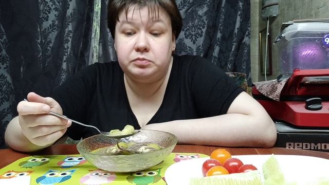 МУКБАНГ Не ХОЧУ ЗАВОДИТЬ ДЕТЕЙ ЗАКИДАЙТЕ МЕНЯ КАМНЯМИ // СУП ПОХУДАТЕЛЬНЫЙ С ФРИКАДЕЛЬКАМИ