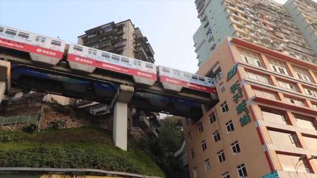 5 DAYS IN CHONGQING | spicy hotpot, insane architecture, ancient streets, tea culture, etc. смотреть онлайн