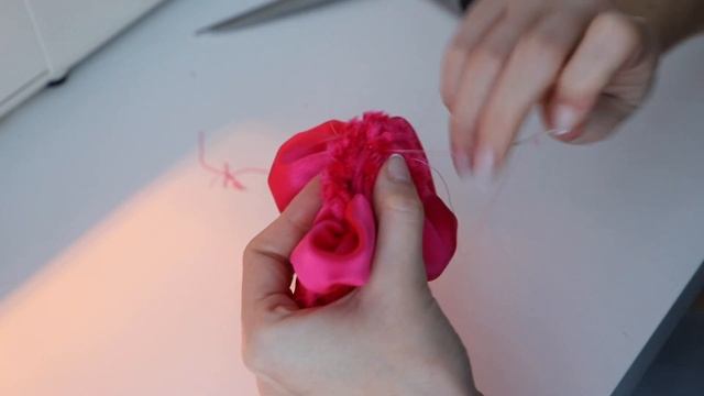 DIY FLOWER CHOKER | how to make a rose choker смотреть онлайн