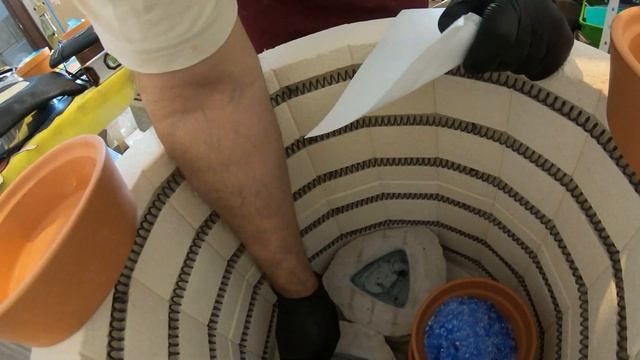 Put the mould with the crystal for 5 days in oven. смотреть онлайн