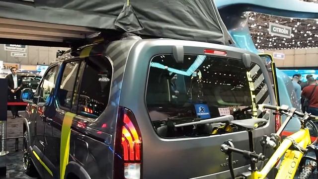 Citroen Berlingo vs Peugeot Rifter смотреть онлайн