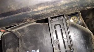 Замена салонного фильтра Hyndai Accent 2004 часть 1