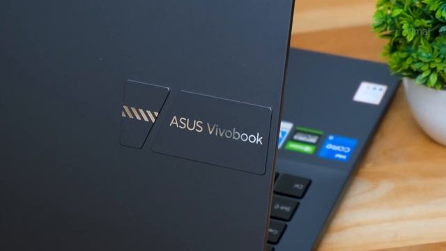 Best Laptop For Professionals... Asus Vivobook Pro 15 OLED 2022 Review ?