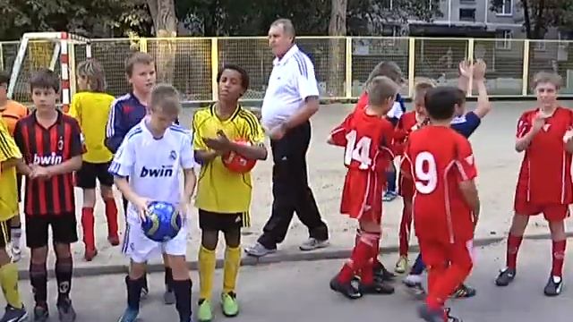 Открытие баскетбольной площадки смотреть онлайн