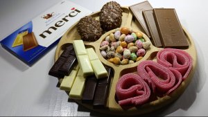 Асмр ШОКОЛАДНЫЙ 🍬🍨🍫🎂 хрустящие звуки АСМР для вашего удовольствия и мурашек🥰