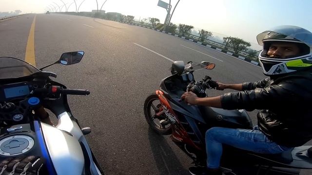 Battle Between 4 Generation of Yamaha | R15V2 Vs R15V3 Vs R15V4 Vs R15M смотреть онлайн