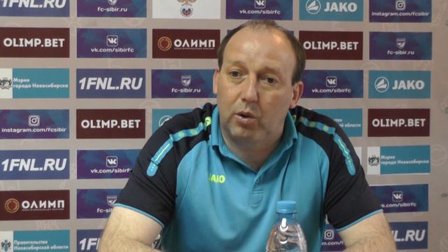04.05.2019 Пресс-конференция и.о. главного тренера "Сибири" Сергея Вылежанина смотреть онлайн