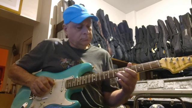 SURF GREEN AMERICAN FENDER STRATOCASTER @dorotea agote смотреть онлайн