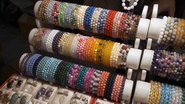 ПОГРУЖЕНИЕ В ИНДИЮ: ШКОЛА ИНДИЙСКОГО ТАНЦА "САРГАМ", ВЫСТАВКА "ДЕЛИ БАЗАР"/ РЕПОРТАЖ смотреть онлайн