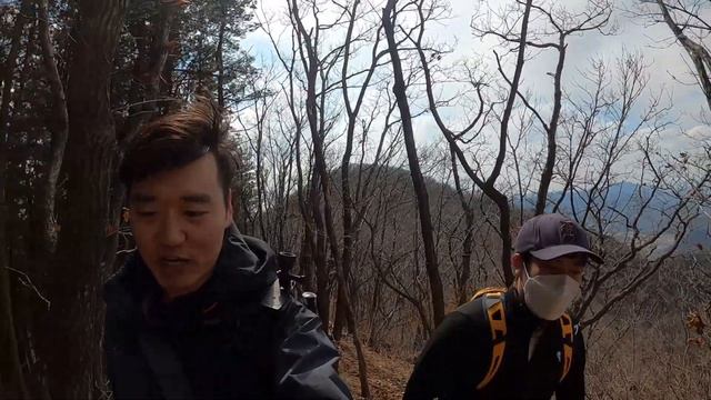 산에서 만난 사람들2 '블랙야크인증좌' 인증에 목숨건 초단기 50좌 달성 직장인과의 인터뷰 A man who's crazy about blackyak certification смотреть онлайн