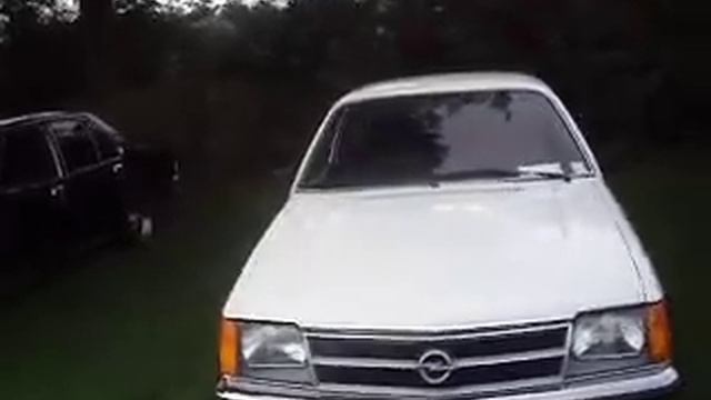 Opel Commodore C / Holden Commodore VB VC / Vauxhall Viceroy смотреть онлайн