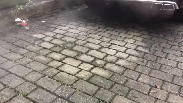 Mercedes GL63 AMG cold start exhaust sound смотреть онлайн