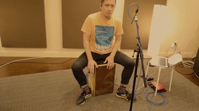 Кабаса для кахона. Как играть? | How to play cajon cabasa? смотреть онлайн