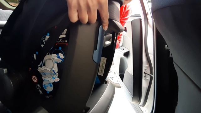 INGLESINA CAB BASE OVETTO: COME SI FISSA IN AUTO смотреть онлайн