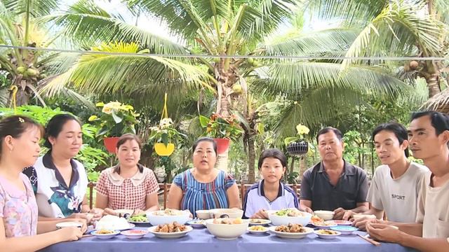 Giò Heo Hầm Củ Ấu Món Ngon Mới Lạ Khi Lần Đầu Tiên Cả Gia Đình Được Thưởng Thức | BQCM & Family T66 смотреть онлайн